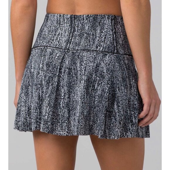 Lululemon TALL Lost in Pace Athletic Skort Black Size 6 - Picture 2 of 9